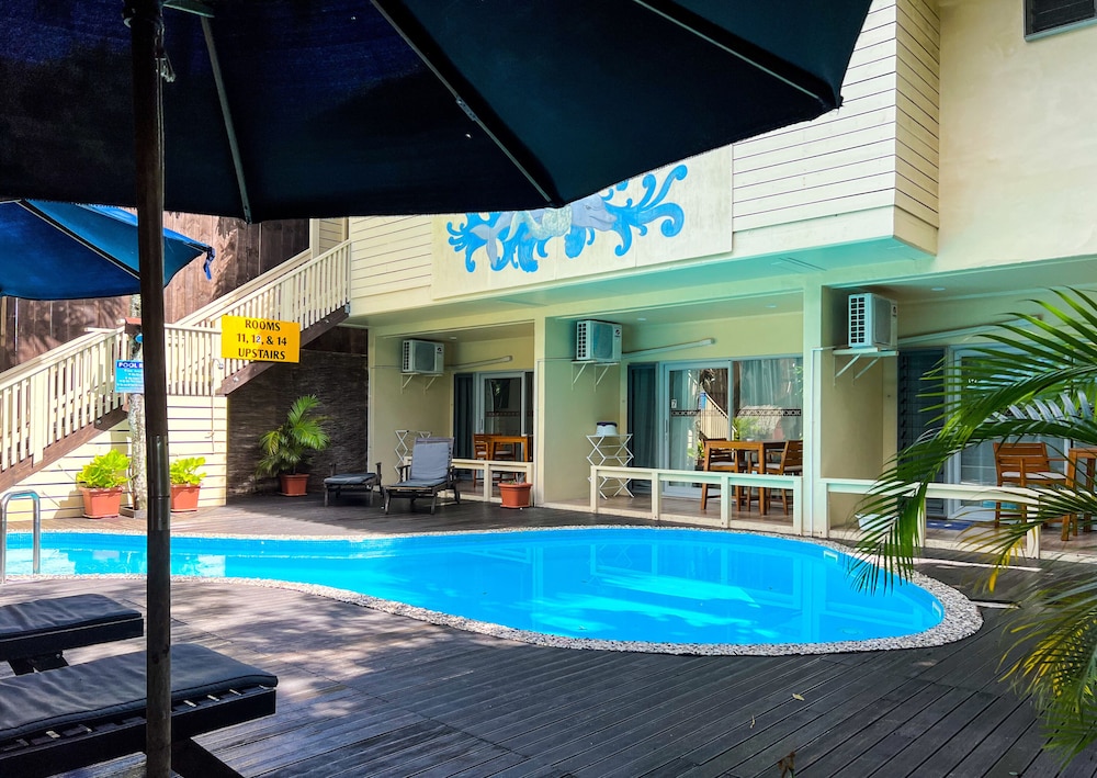 Castaway Resort 46/80