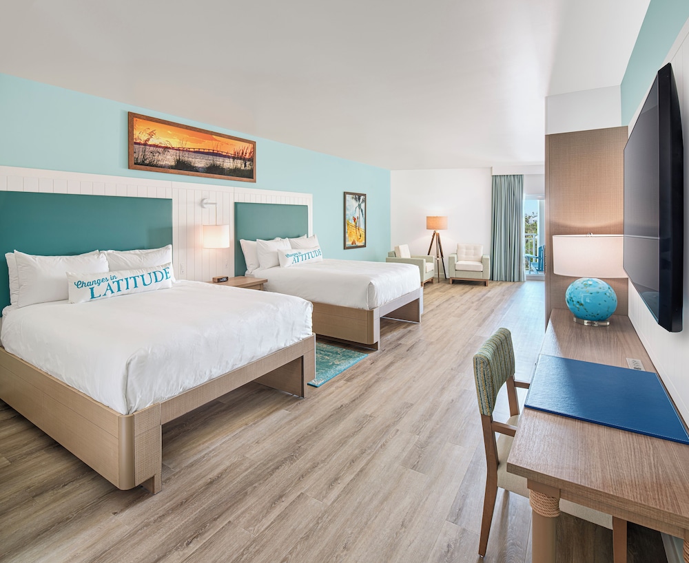 DELUXE, 2 QUEEN BEDS, ACCESSIBLE