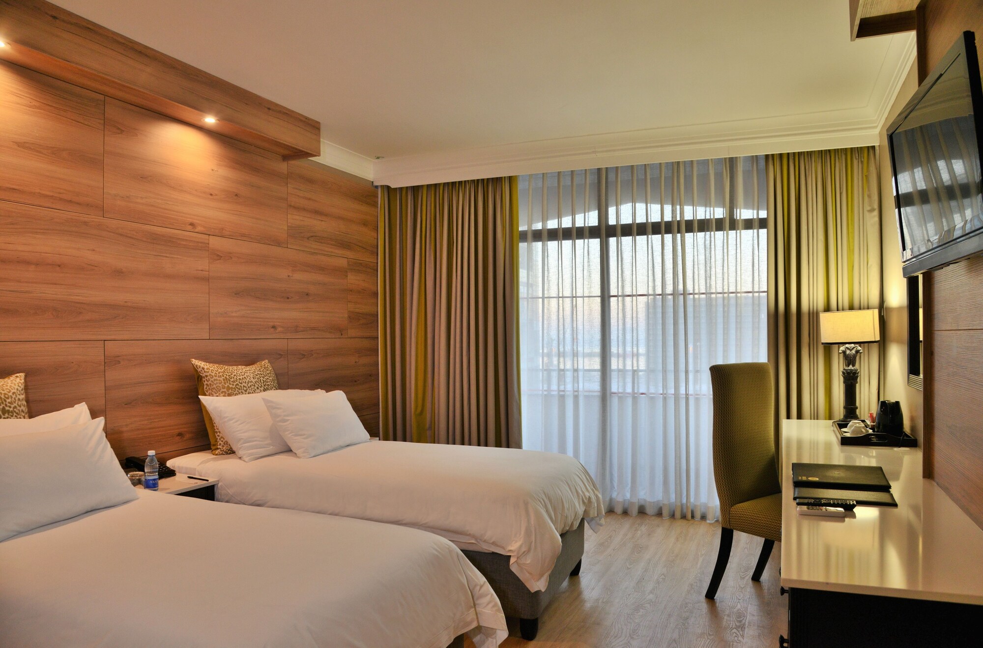1 BEDROOM, SUPERIOR, DOUBLE OR TWIN BED