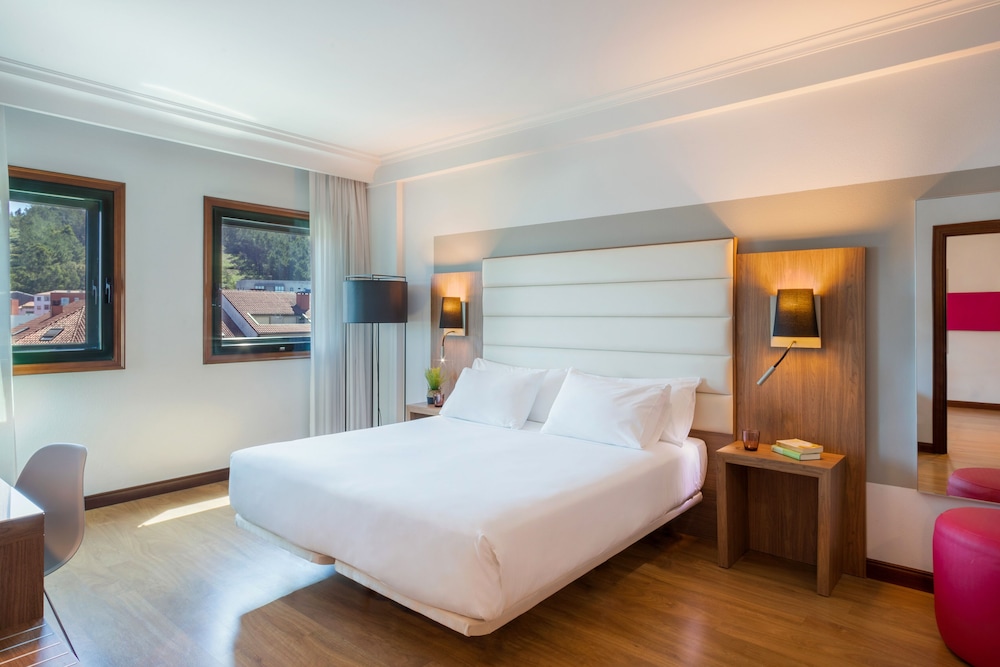 Hotel Santiago Plaza Affiliated By Melia 22/81
