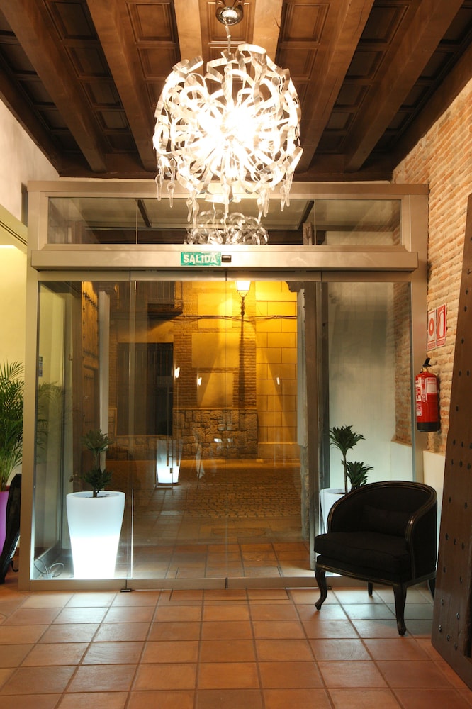Evenia Alcala Boutique 6/29