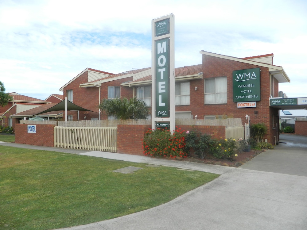 Werribee Motel & Apartments 1/63