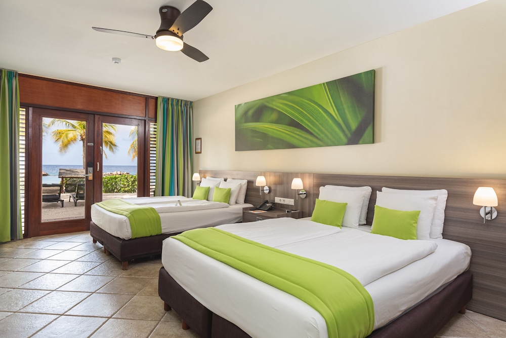 Lions Dive Beach Resort Curacao 22/72