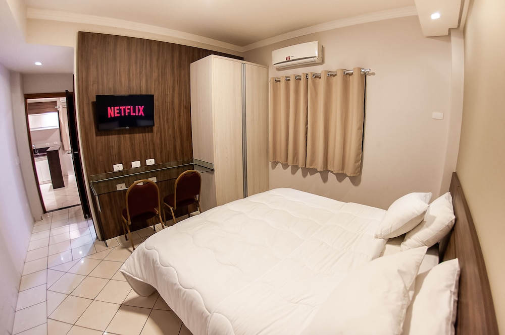London Hotel 8/50