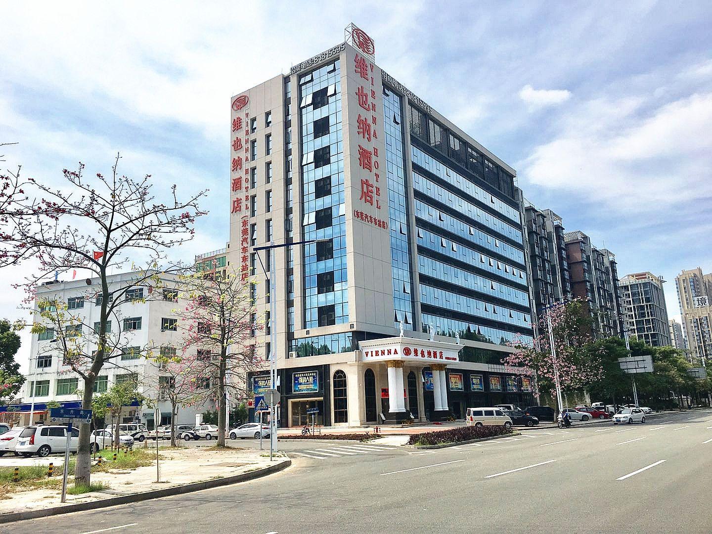 Vienna Hotel (Dongguan East Bus Station) 38/41