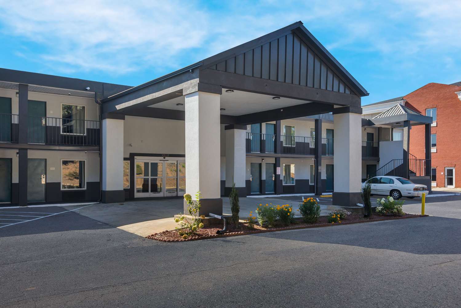 Rodeway Inn Commerce 22/24