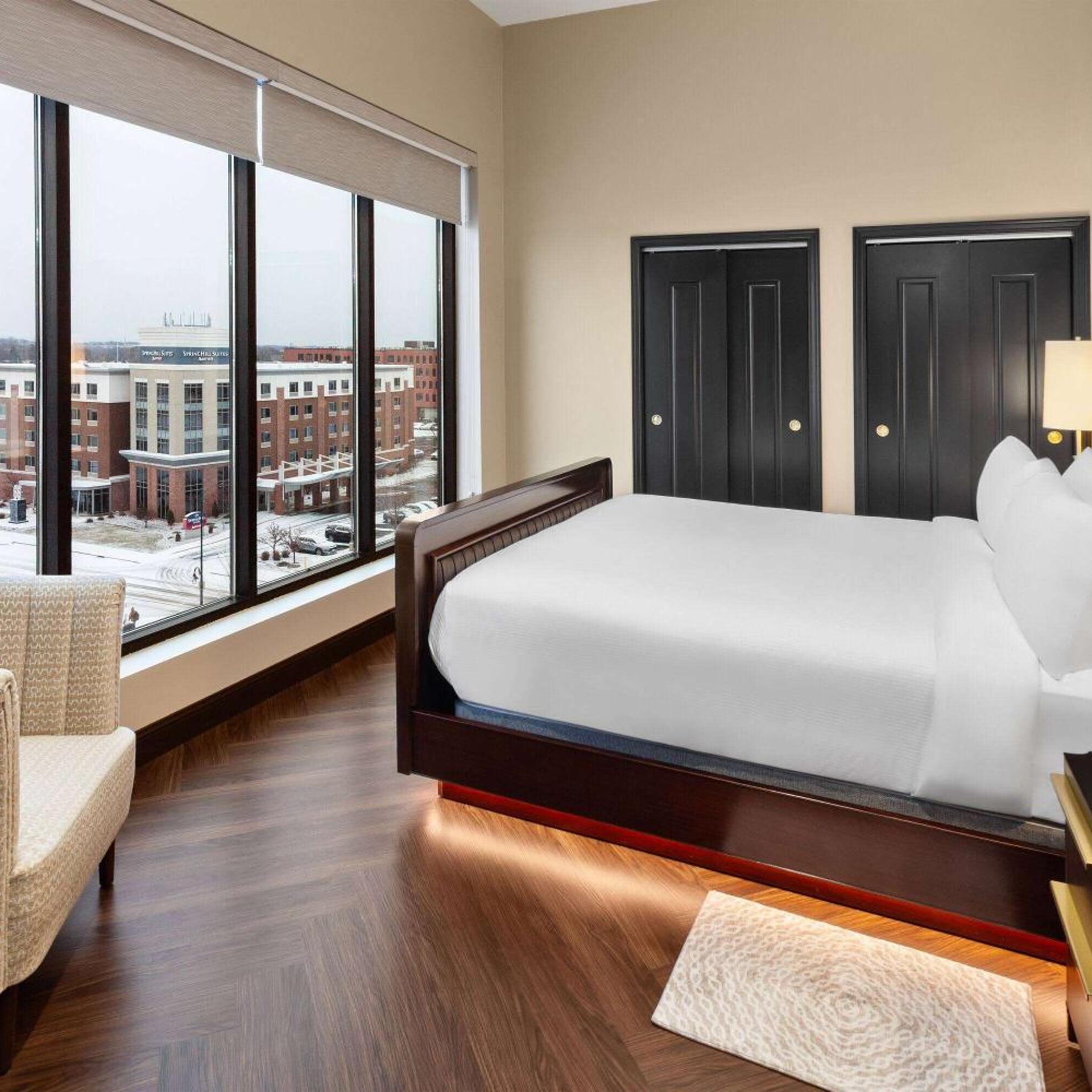 Grand, Penthouse Suite, King Bed