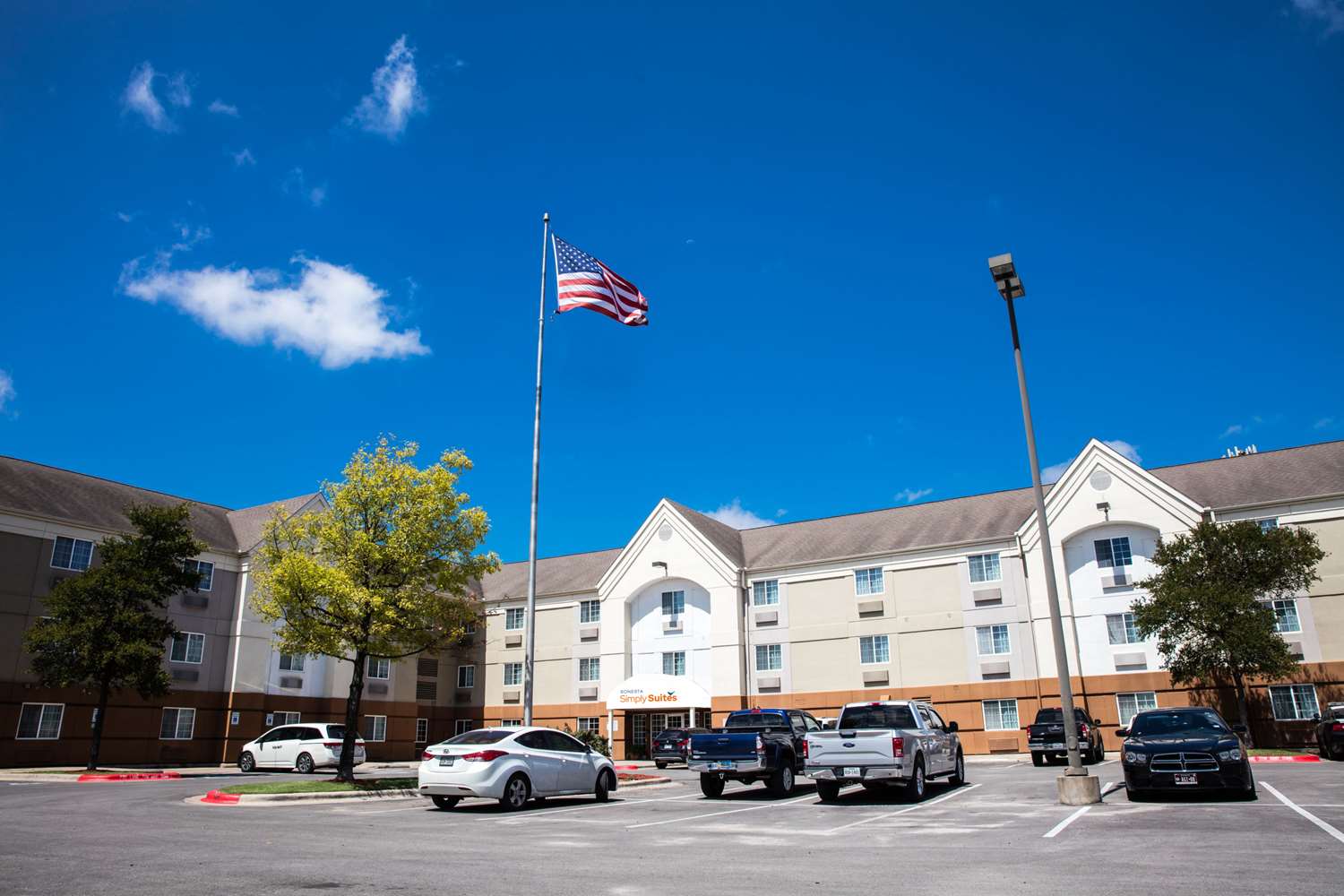 Sonesta Simply Suites Austin South 17/20