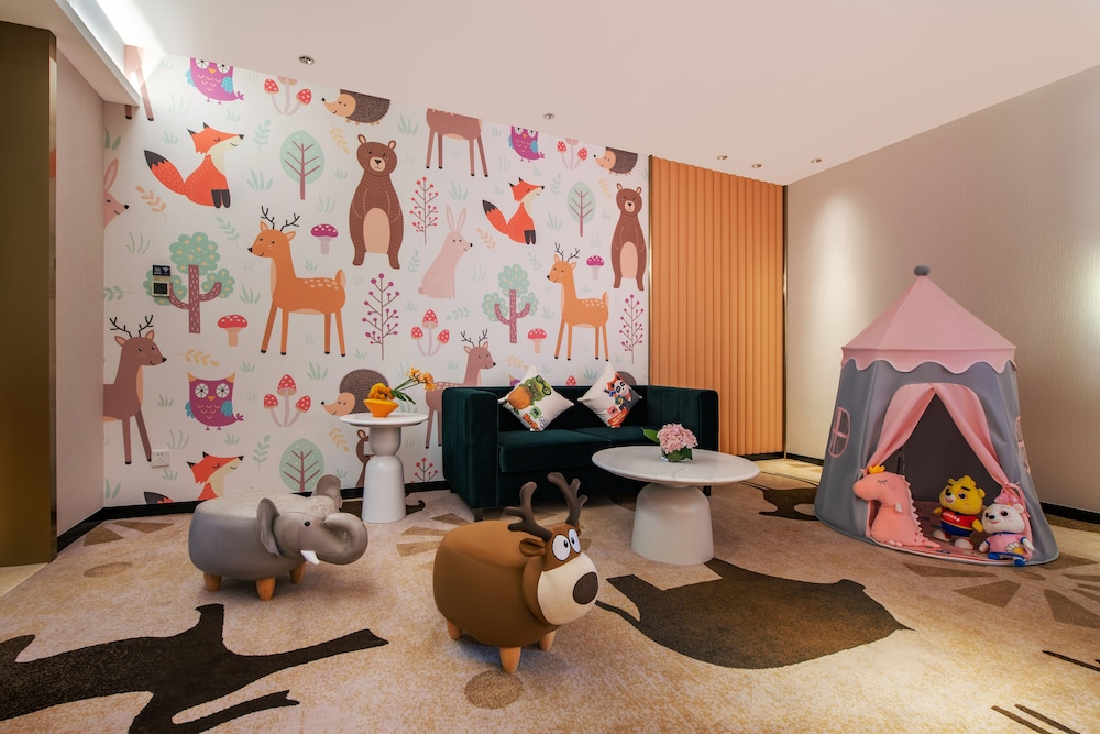 Dongguan Forum Hotel and Apartment 38/50