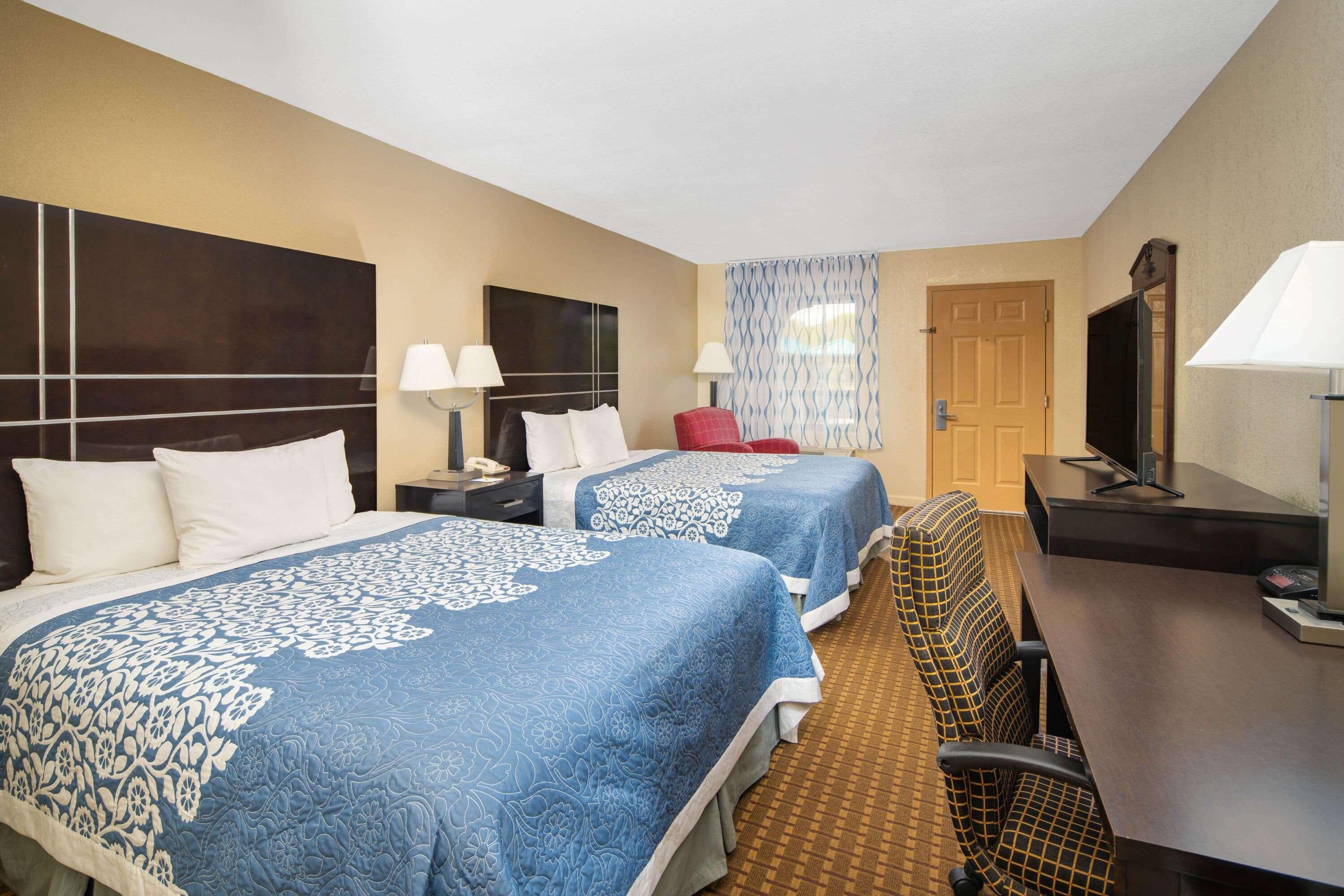 Days Inn By Wyndham Thomaston 13/22