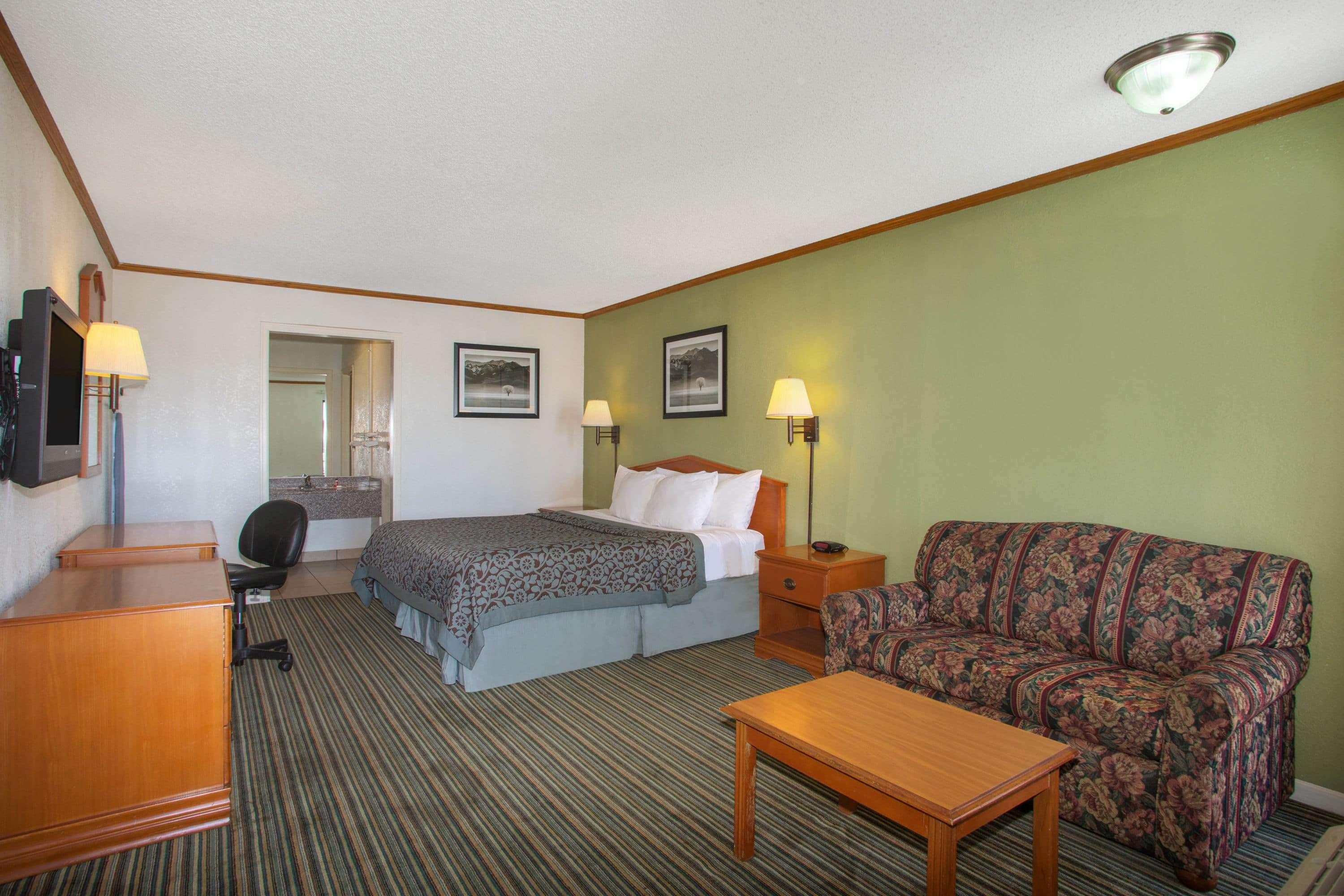 Economy Hotel Wichita- Florence St 28/48