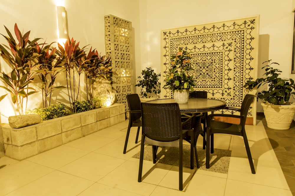 Maria Jose Hotel 32/41