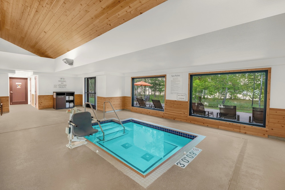 swimming pool spa