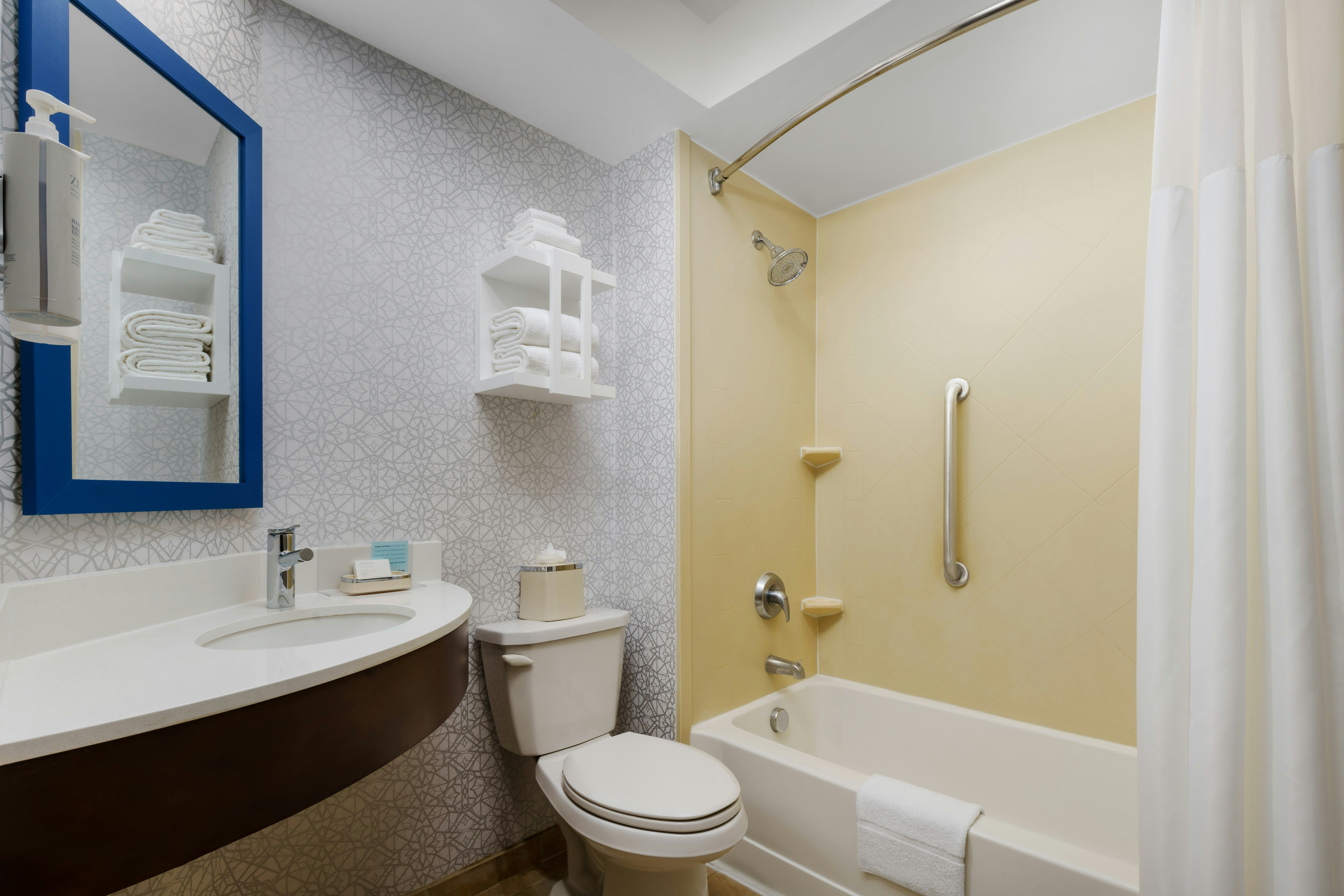 غرفة قياسية بسرير كينج، Hampton Inn Ft Lauderdale-Cypress Creek 4/5