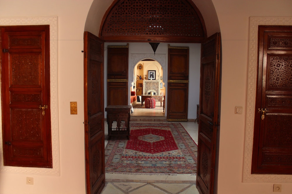 Riad Ben Youssef 11/50