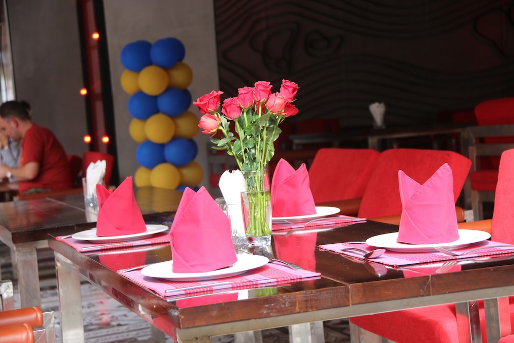 Ostro Hotel 50/61