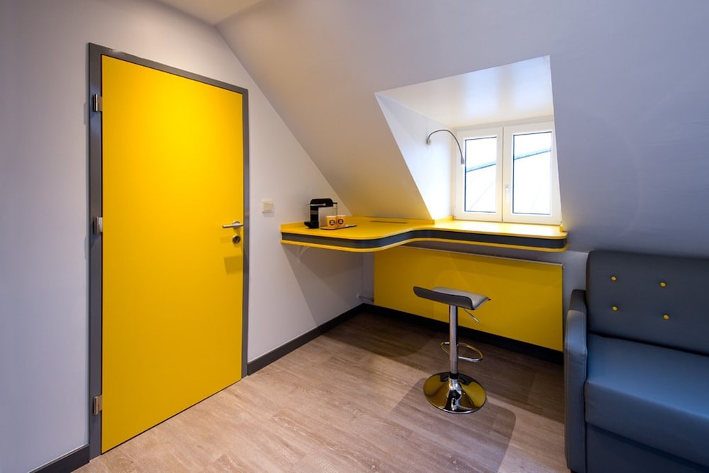 Buddy Hotel 34/50