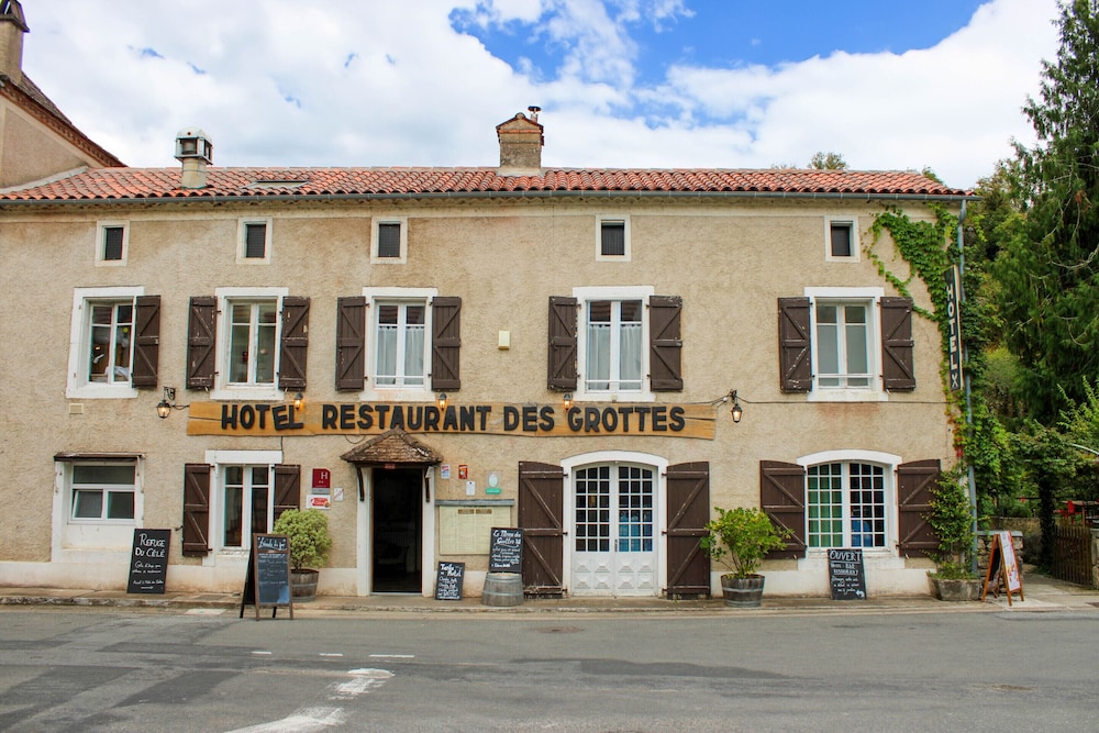 Hotel des Grottes 1/45