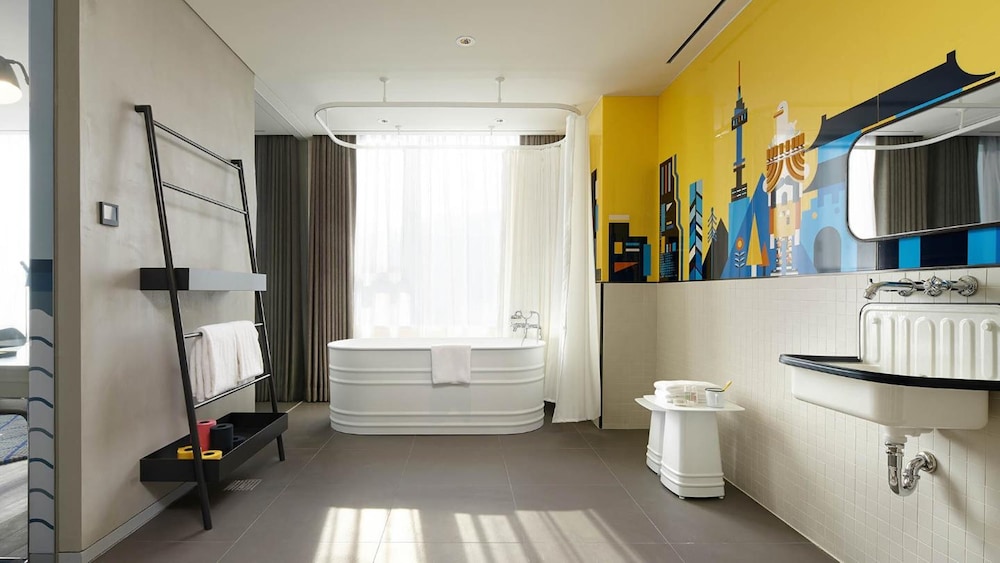 L7 MYEONGDONG by LOTTE HOTELS 20/40