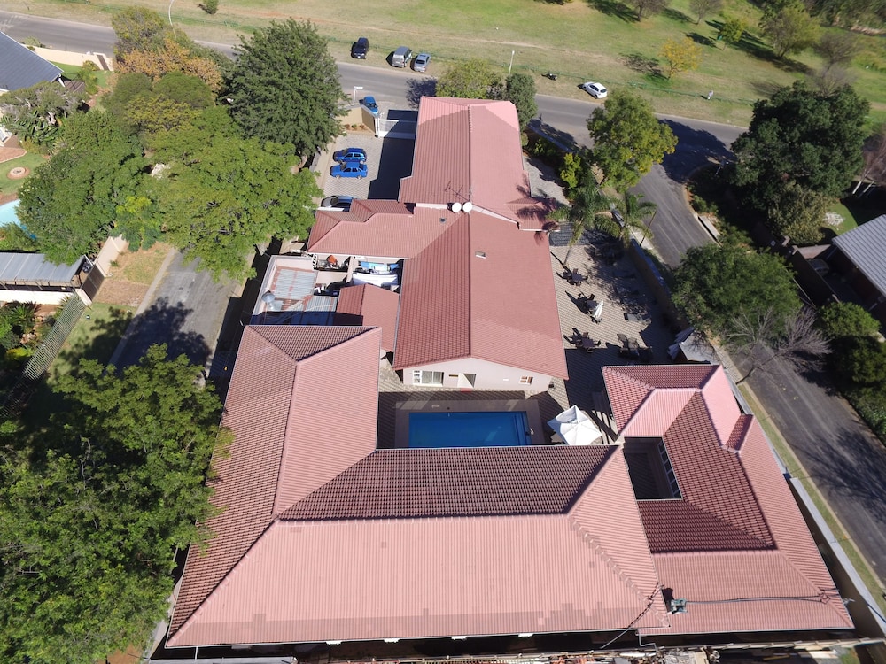 Lakeview Boutique Hotel Conference Centre 49/52