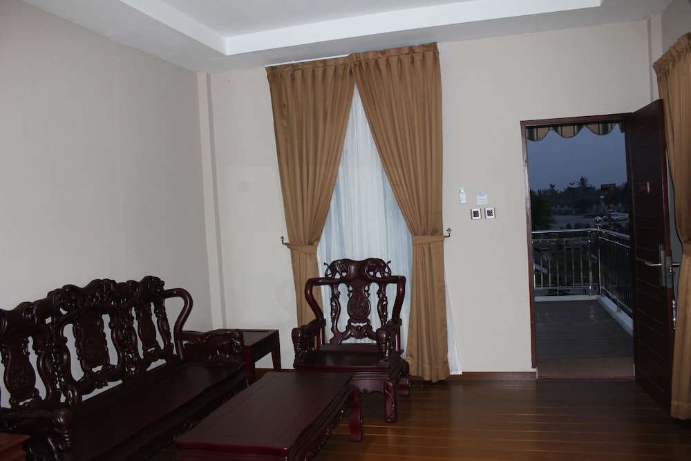 Thongs Inn Kualanamu Transit Hotel 43/64
