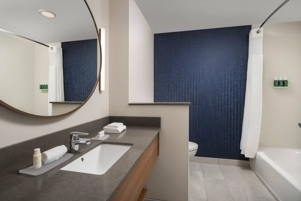 Fairfield Inn & Suites By Marriott Knoxville Lenoir City/I-75 7/37