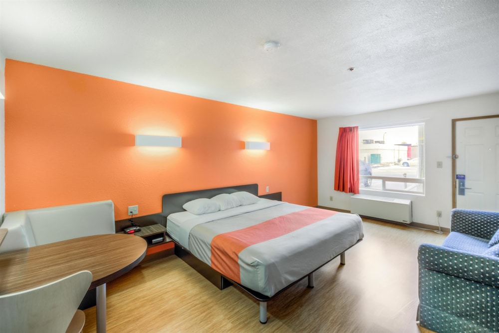 Motel6 Regina, SK 23/62