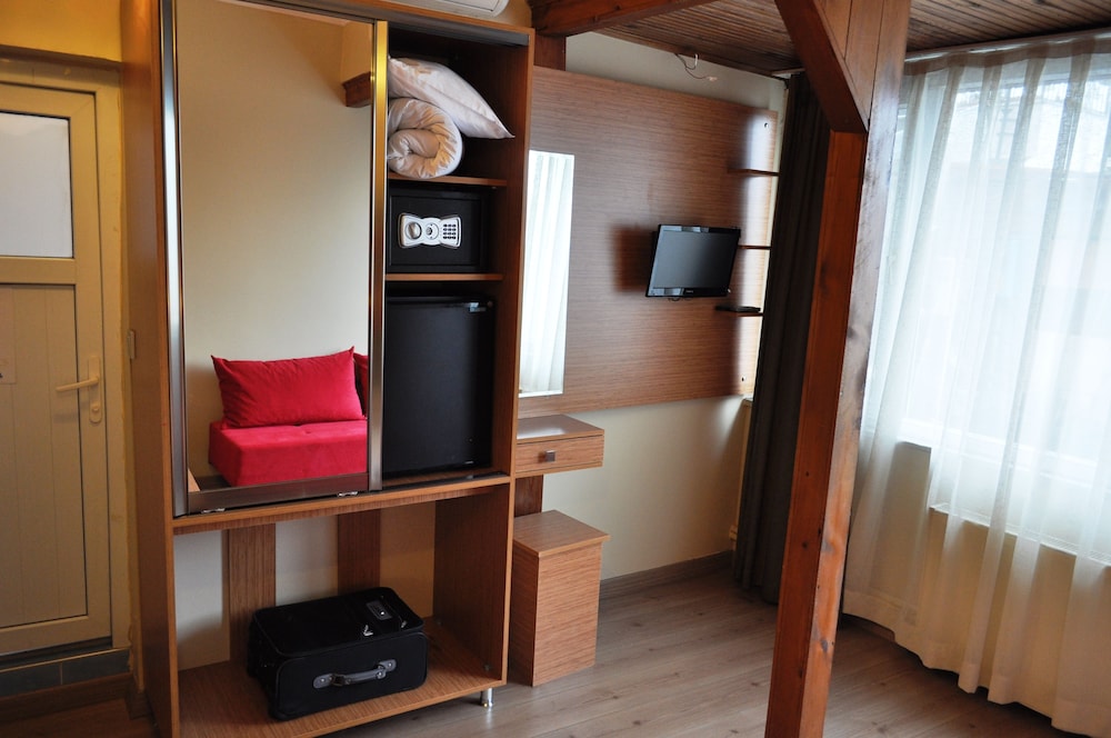 Antique Hostel 43/50