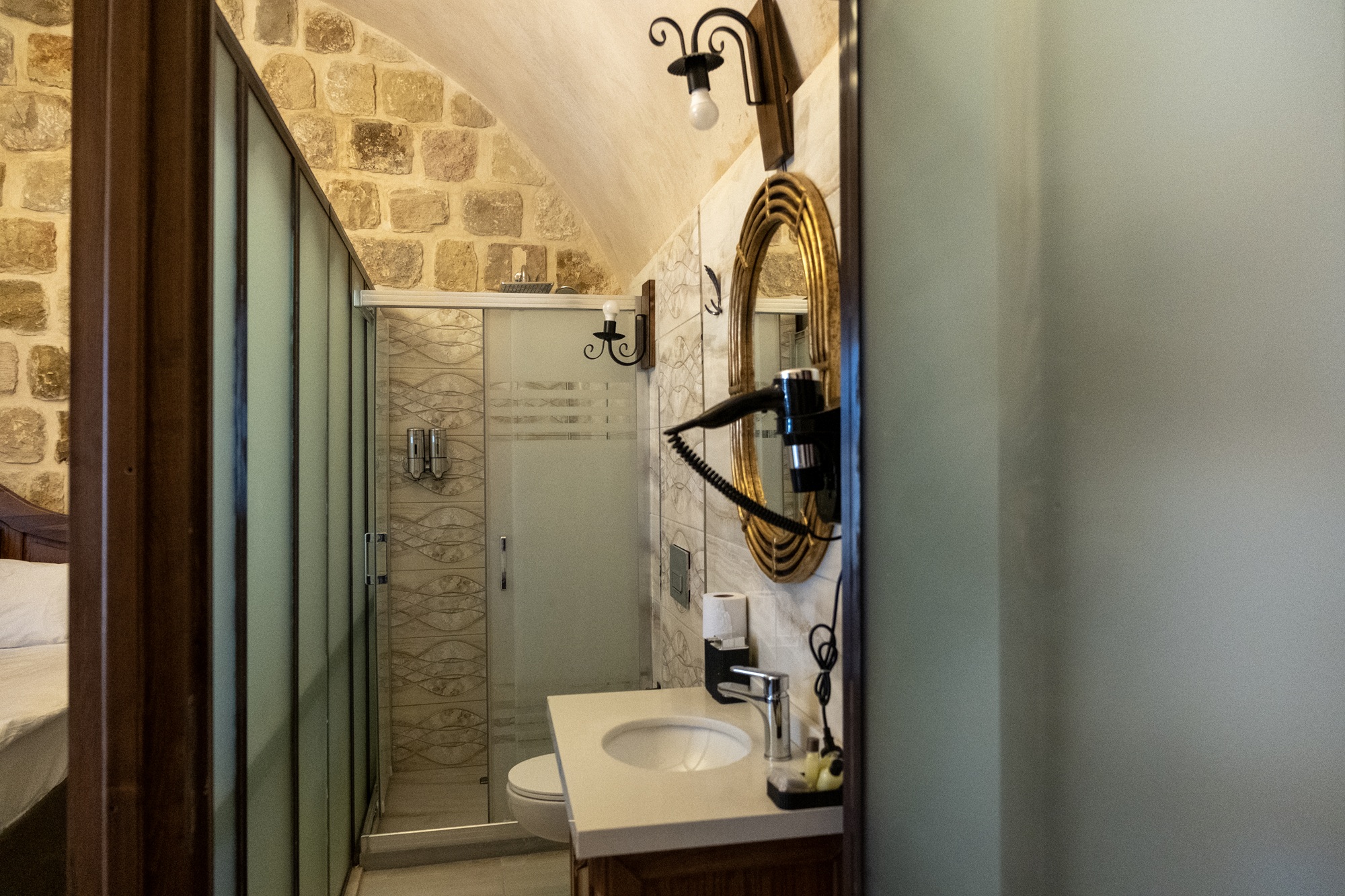 Kasri Divan Hotel 49/50