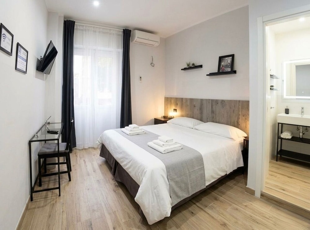 CLASSIC, QUEEN BED