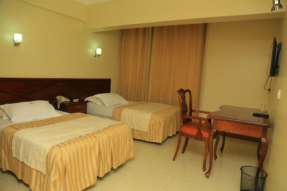 Holiday Express Hotel 37/74
