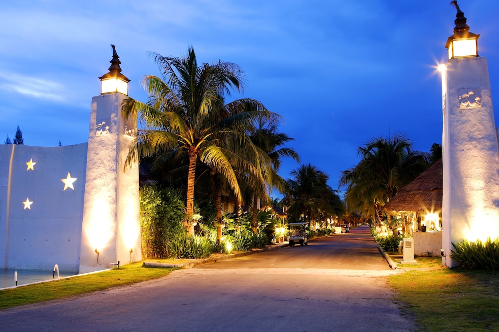 Dhevan Dara Resort Spa 45/50