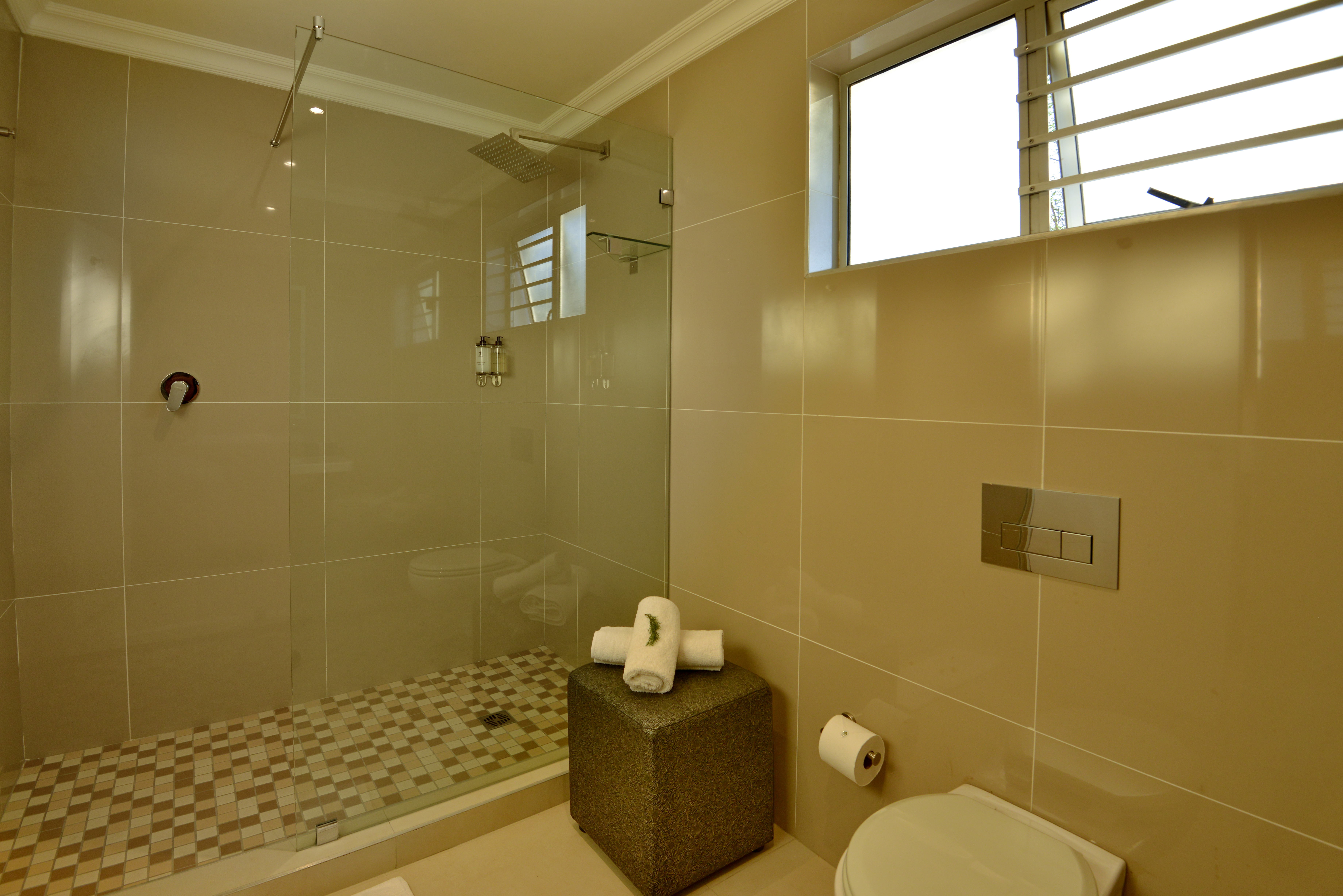 غرفة بسرير مزدوج أو سريرين منفصلين، Val Du Charron Coach House 6/7