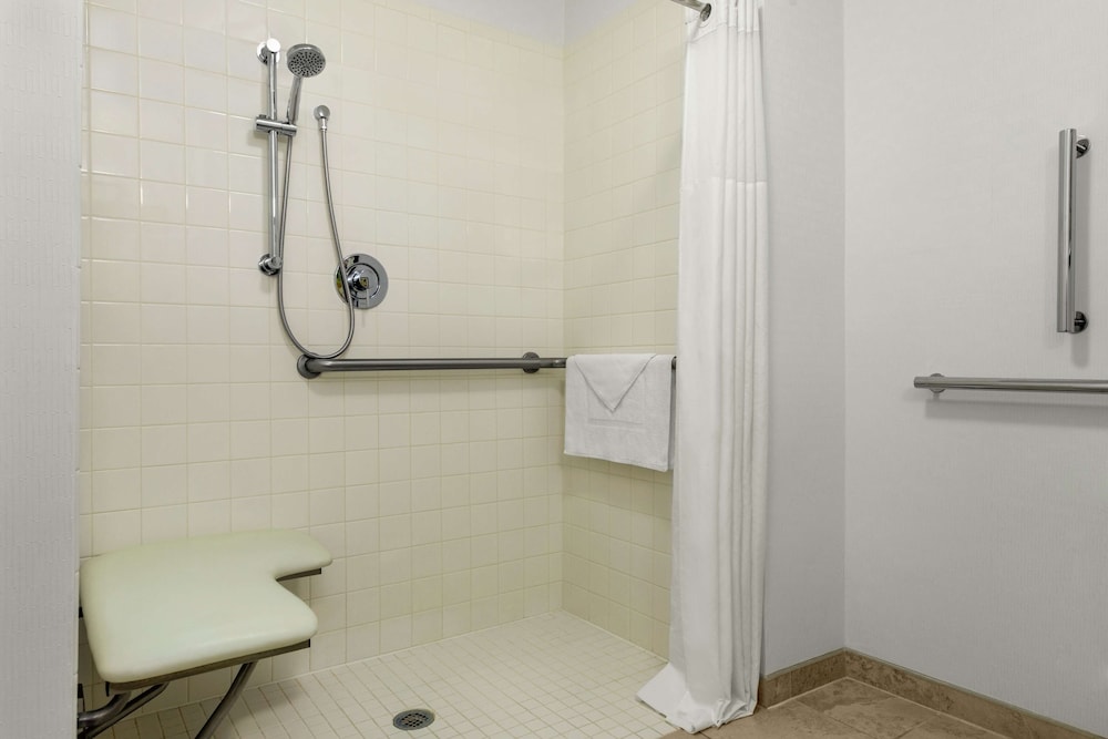 Hampton Inn Athens, OH 13/39