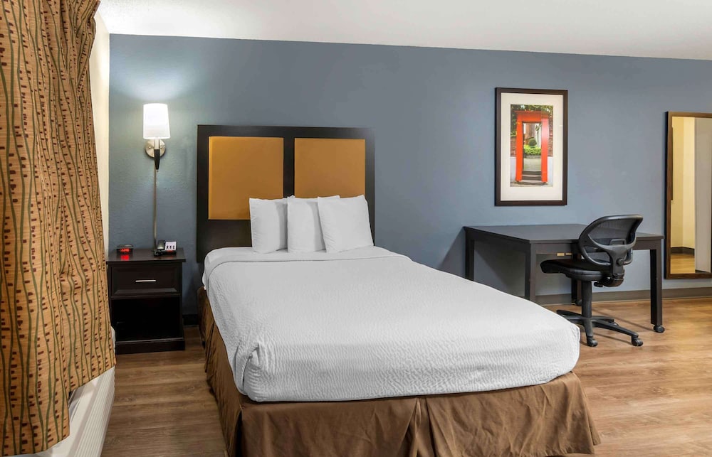 Extended Stay America - St. Louis - Earth City 23/62
