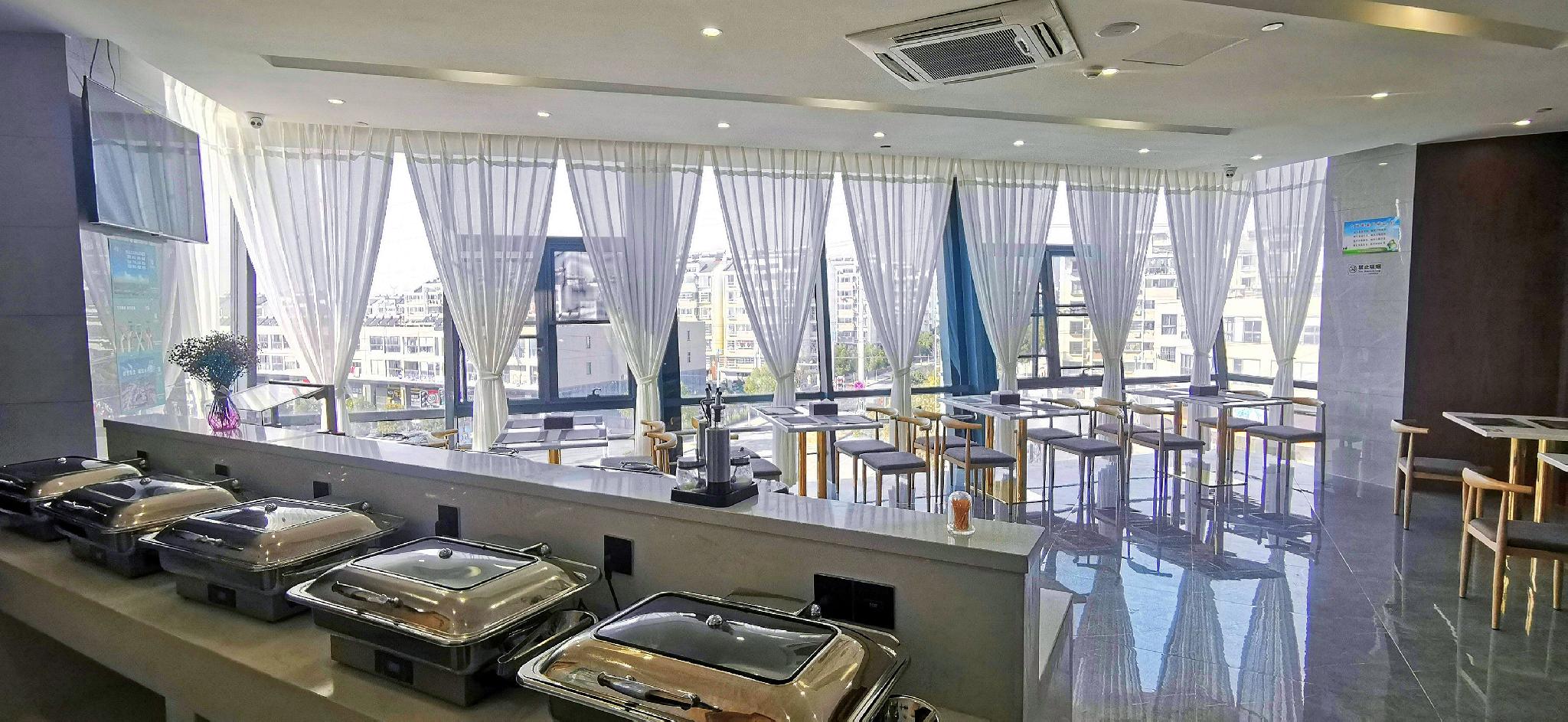GYA Jurong Yinglun International Hotel 34/49