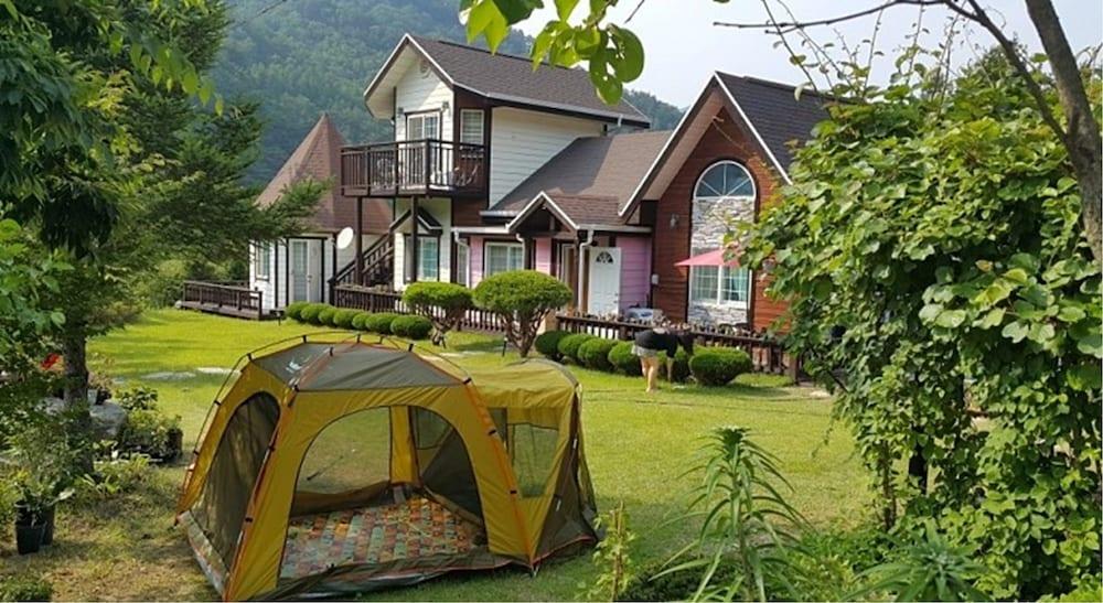 Ravine House 13/15