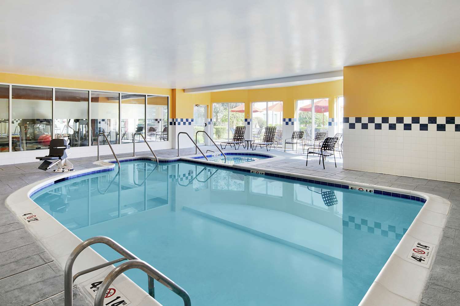 swimming pool spa