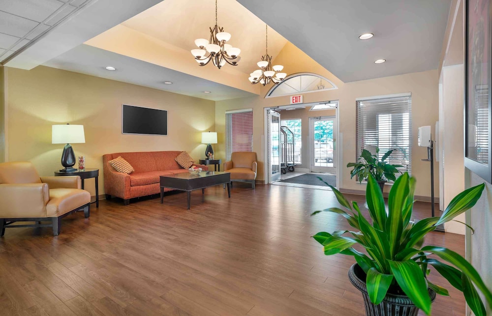 Studio 6 Corporate Extended Stay Philadelphia Malvern Swedesford Rd. PA 39/56