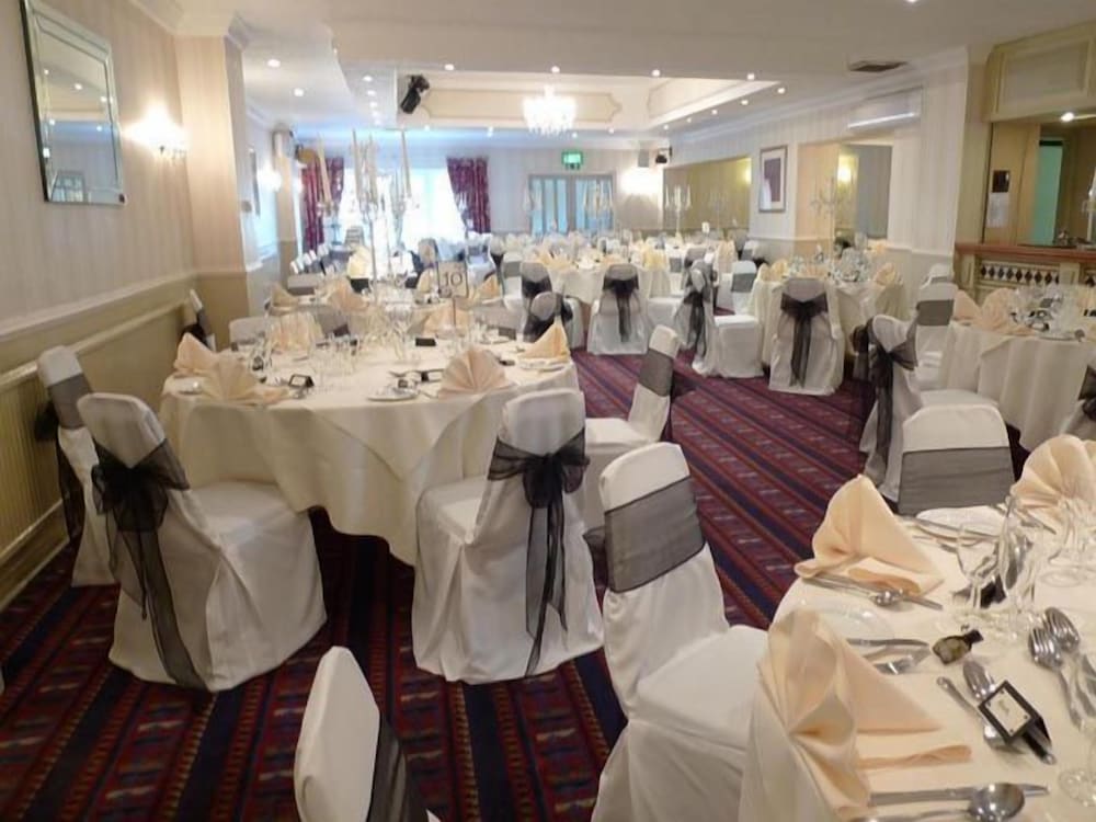 Ashburnham Hotel 28/50