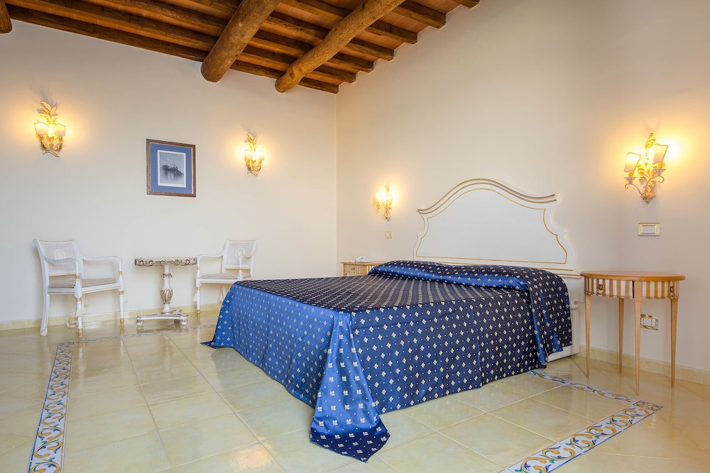 Villa Isabella 28/40