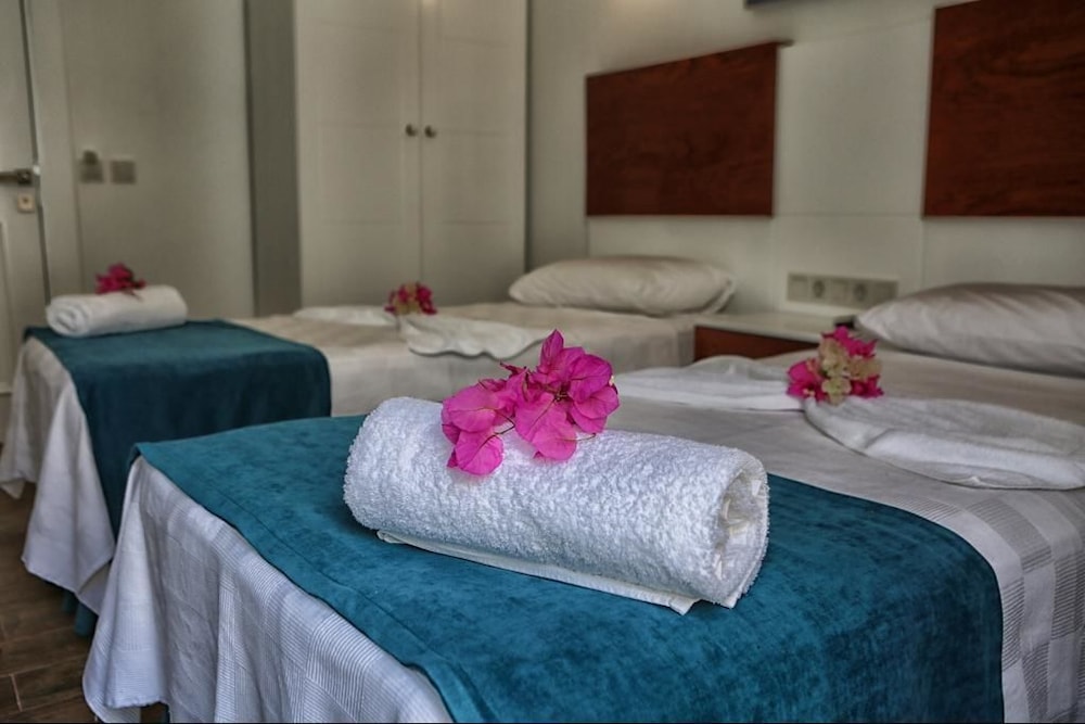 Mina Apart Hotel 20/37