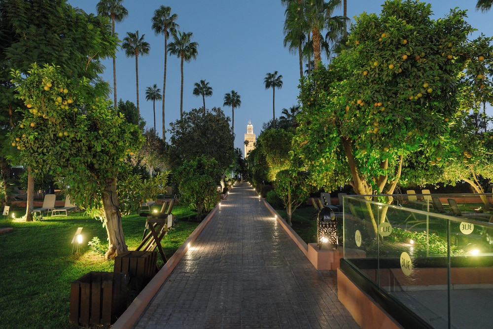 Medina Gardens - Adult only 69/73
