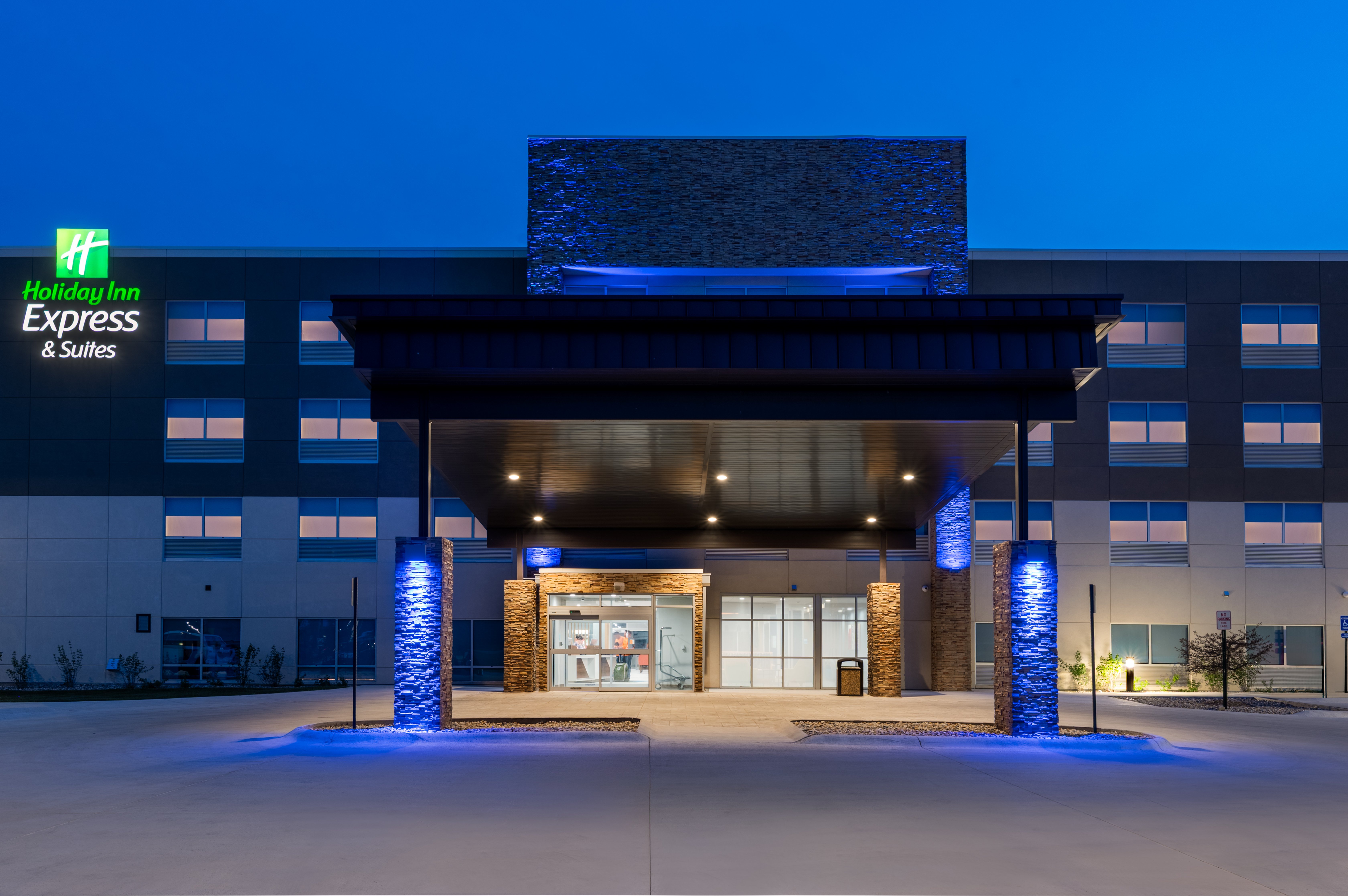 Holiday Inn Express & Suites Stevensville - Benton Harbor, an IHG Hotel 2/50