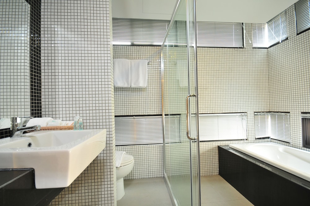 OYO 225 Premier Place Bangkok 17/17