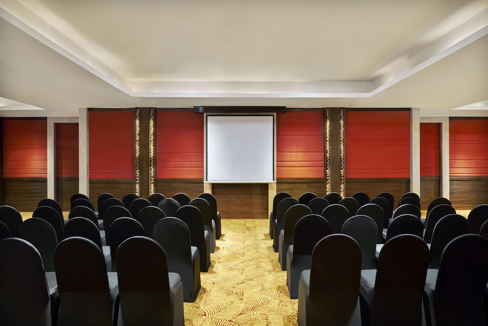 Radisson Resort and Suites Phuket 61/72