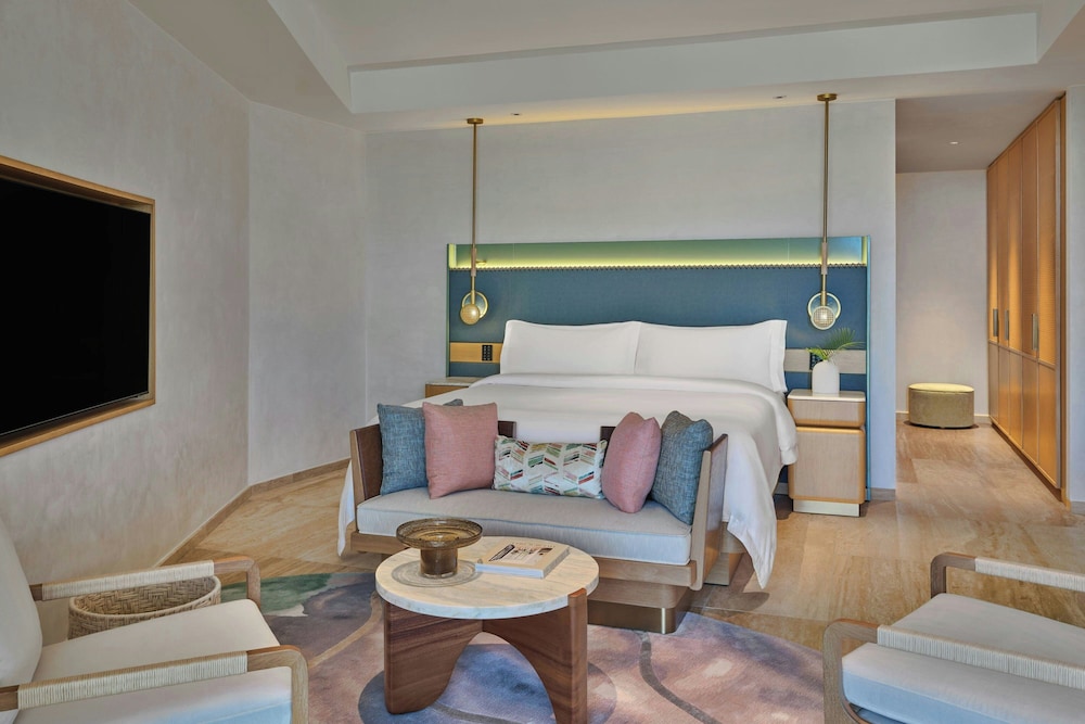 1 Bedroom, Suite, King Bed, Ocean View