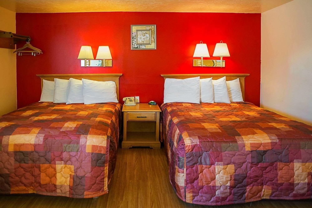Rodeway Inn Buffalo, WY 8/38