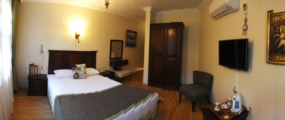 Hadrian Gate Hotel 18/50