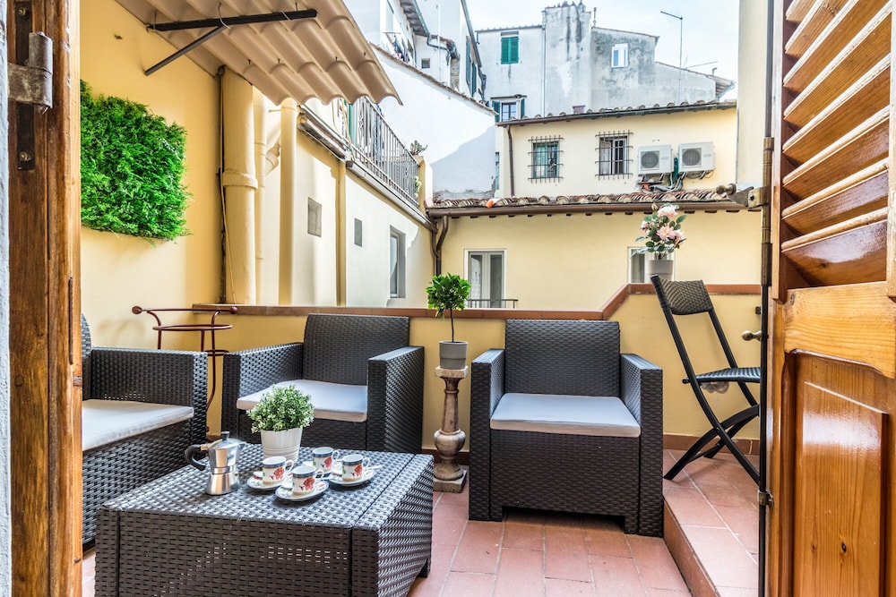 Wine Apartments Florence Sangiovese 36/40